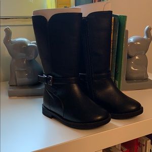 Toddler girls black zip-up boots
